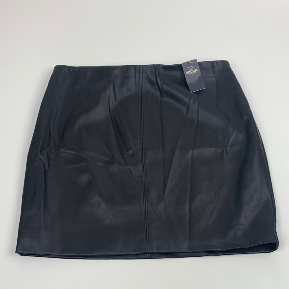 Hollister Black Faux Leather Pencil Mini Skirt Size Large Lined Zip up New